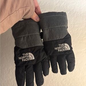 The North Face Black and Gray snow Gloves (YOUTH MEDIUM)